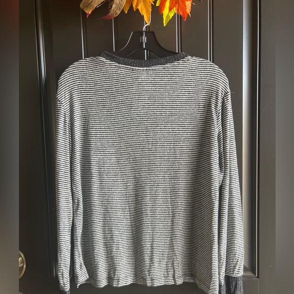 STARS ABOVE SUPER SOFT OVERSIZED LIGHT SWEATER SIZE XS BUT COULD BE A SMALL NWT💝 - Picture 4 of 5